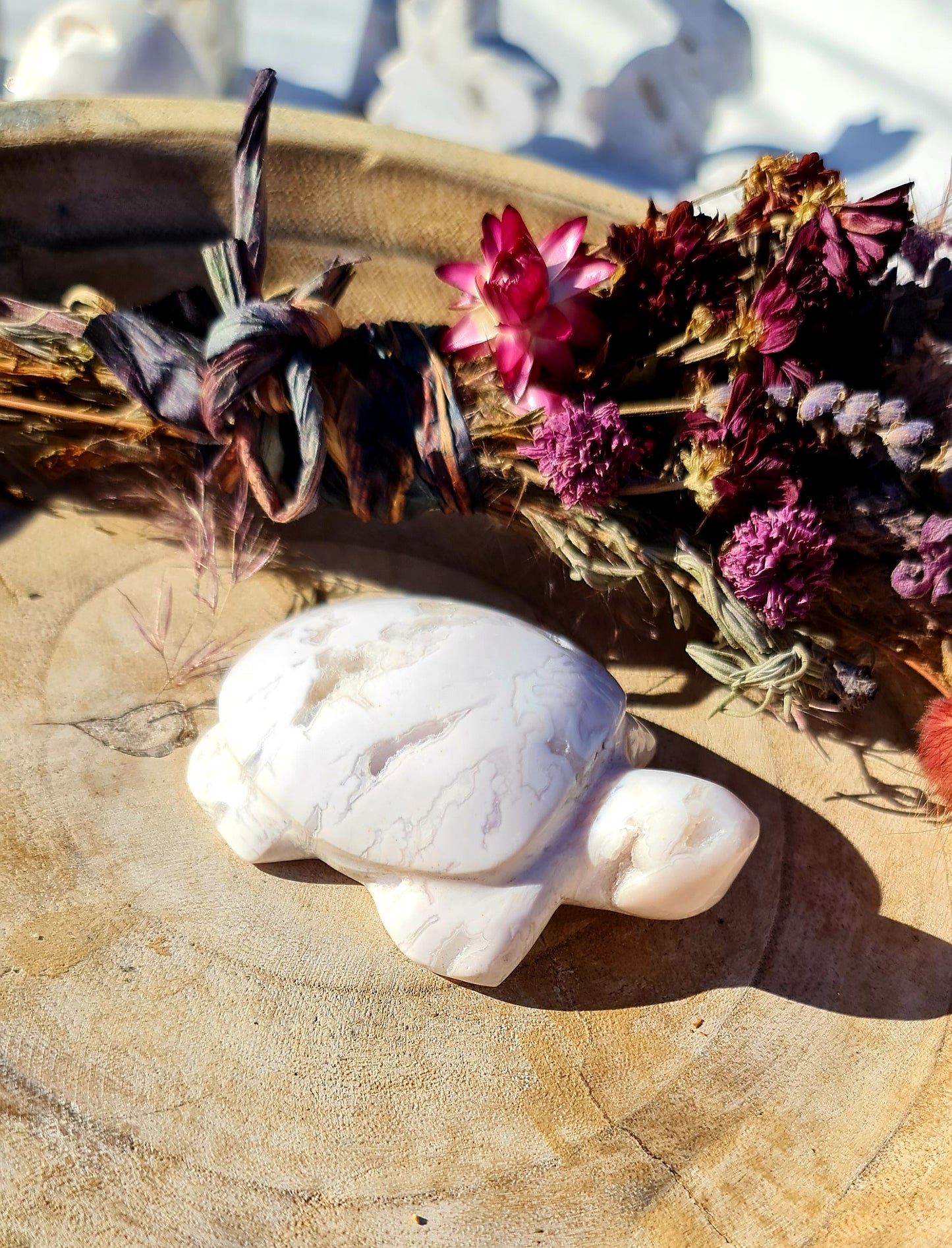 White lace agate turtle