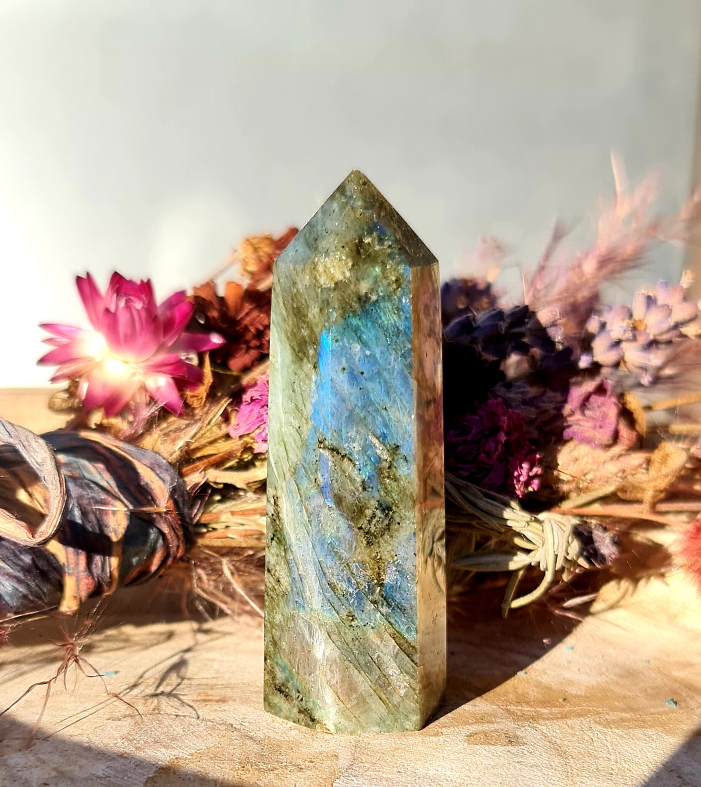 Labradorite point