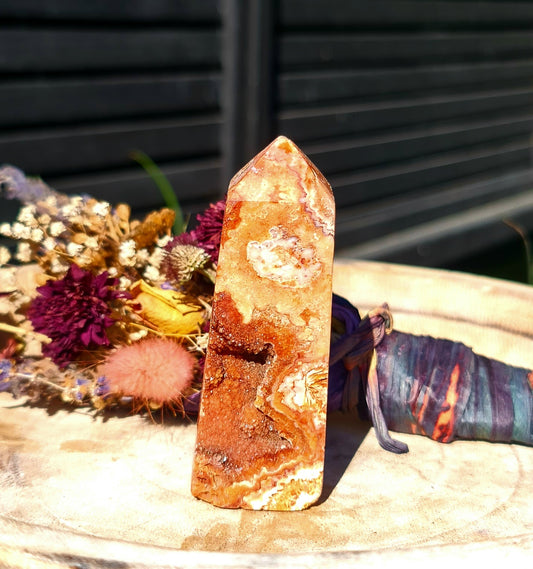Pink lace agate point