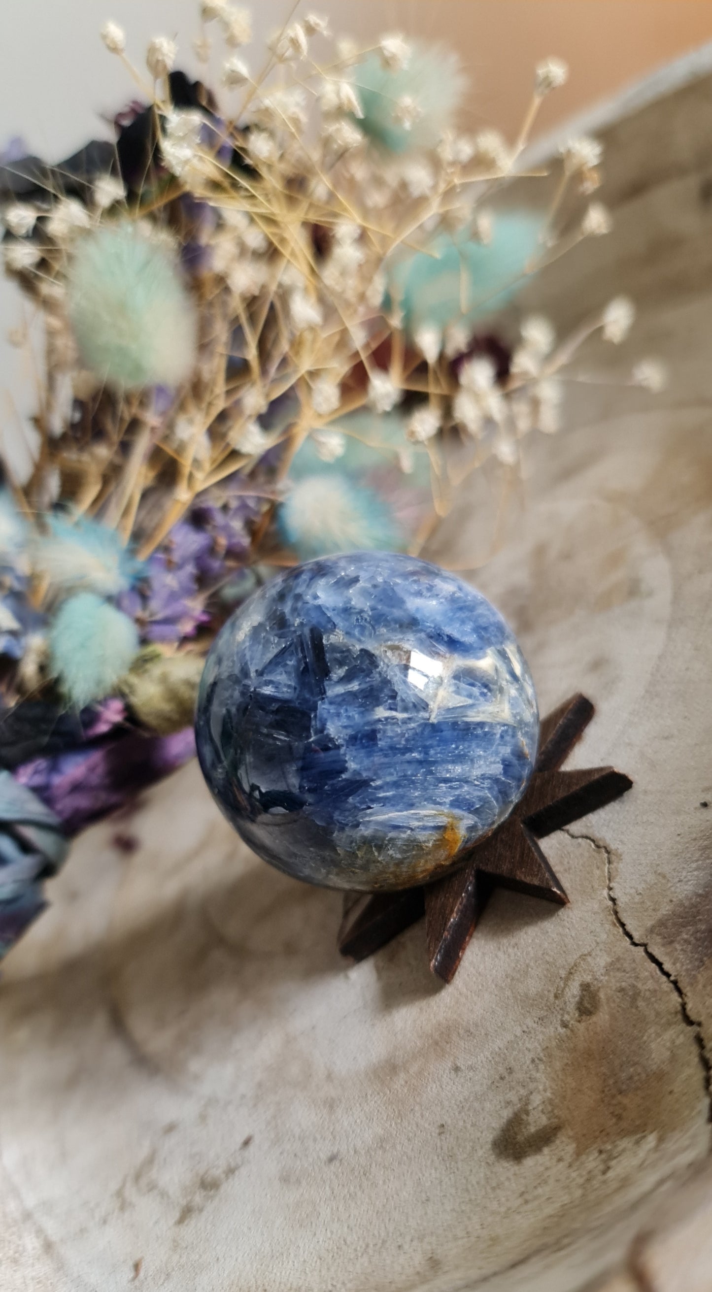 Kyanite sphere